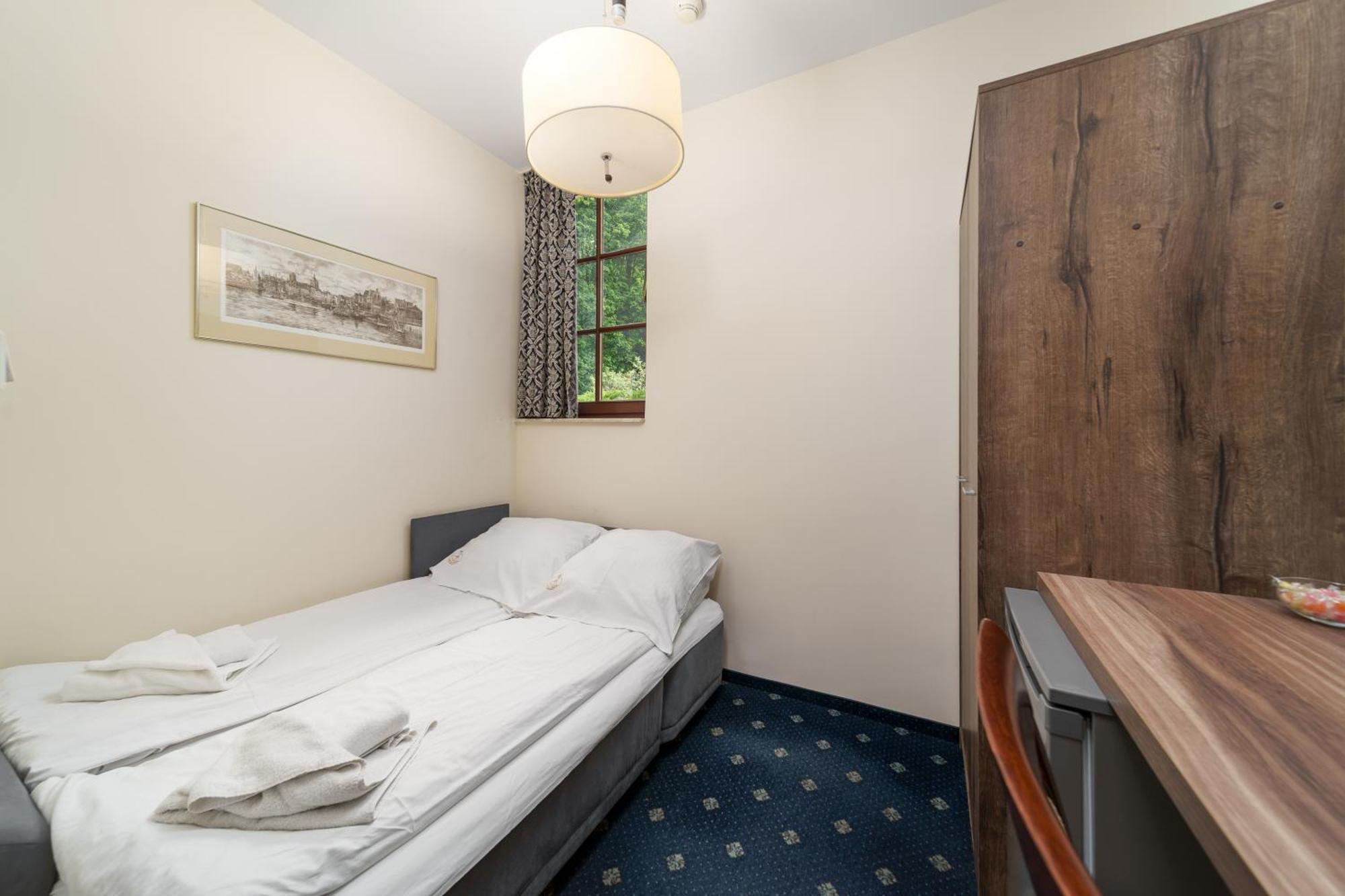 Jaskowy Dworek Aparthotel 3*