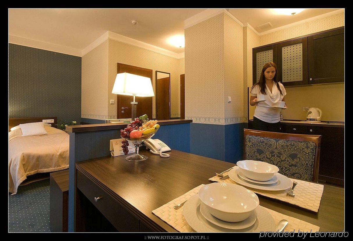 Jaskowy Dworek Aparthotel 3*