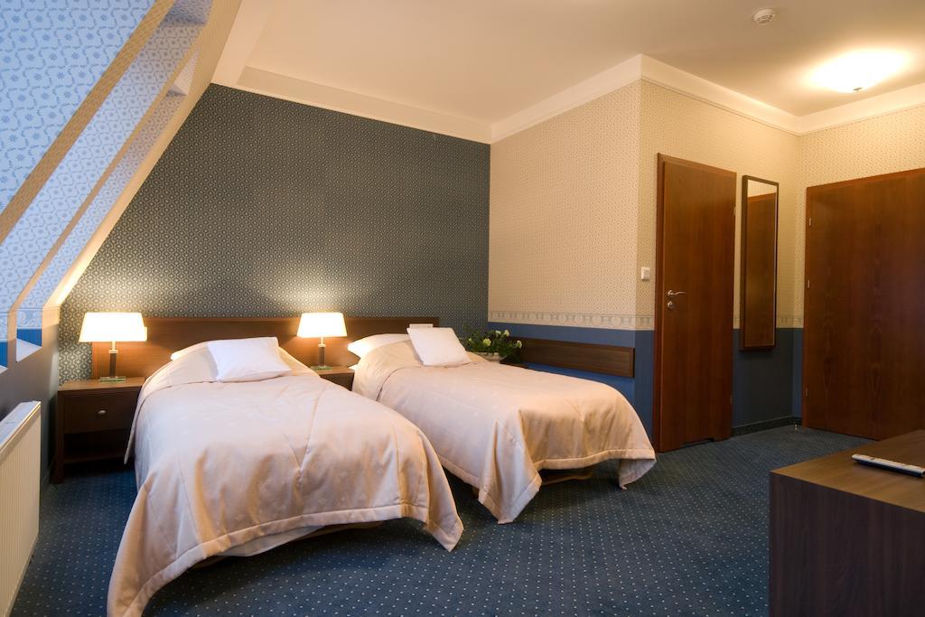 Jaskowy Dworek 3* Gdansk